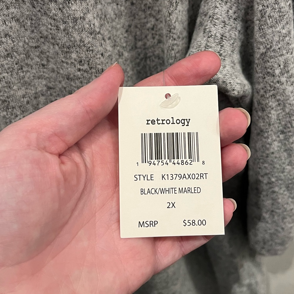 2x NWT grey sweater - Picture 3 of 4